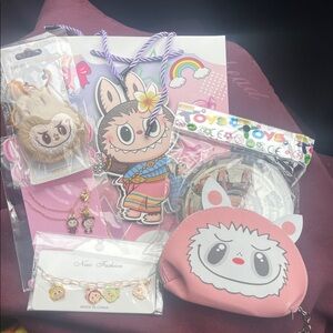 Labubu gift bundle accessories with gift bag NWT six piece set